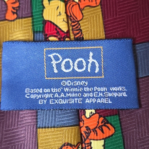 Vintage Winnie the Pooh Disney Tie Made in Korea Pooh Eeyore Tigger - Picture 2 of 3